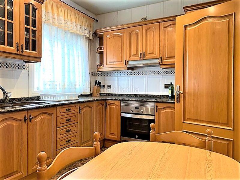 Foto f8eec7d1-8b03-4c2f-a3a4-2ad2b7389e11. Casa con riscaldamento parcheggio in Marianao Sant Boi de Llobregat