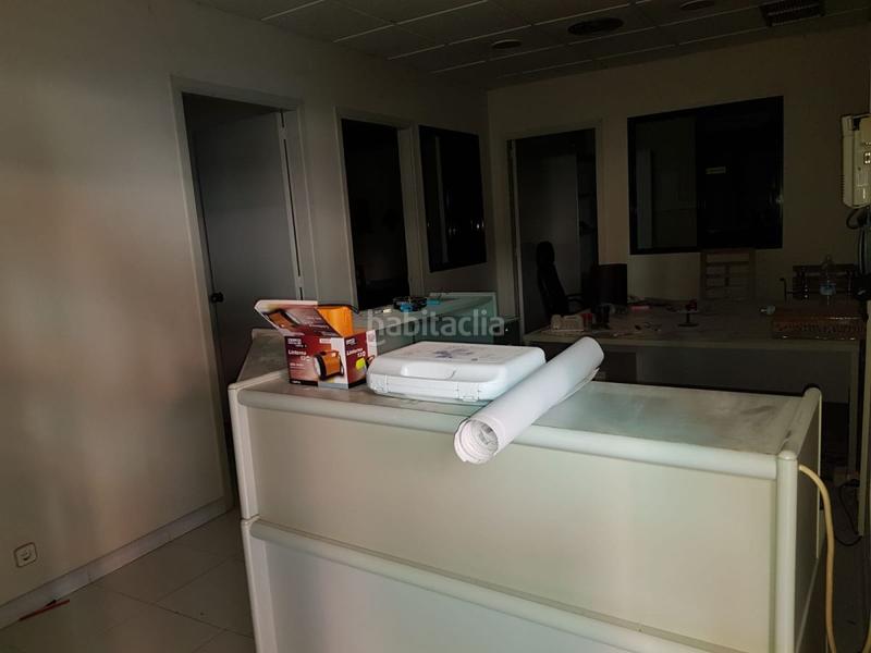 Foto 7b03668f-48a9-4c5d-8591-e4e2b1fd943f. Local comercial a Marianao Sant Boi de Llobregat