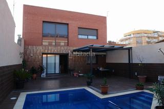 Maison à Centre. Casa en venta en centre, 5 dormitorios.