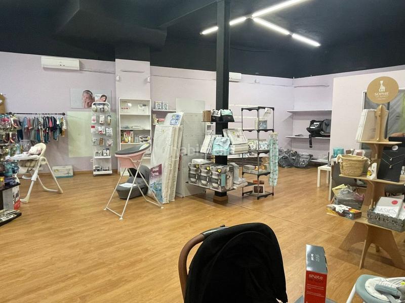 Foto 9e6f09d8-0658-40fd-964c-cb7150da5528. Alquiler local comercial en n/a local com. en alquiler en Centre. en Sant Boi de Llobregat