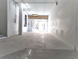 Local Comercial a Lluís Pascual Roca, 41