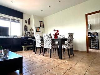 Maison à Torrelles de Llobregat. Casa en venta en torrelles de llobregat, 7 dormitorios.