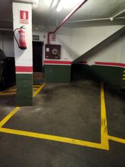 Parking voiture à Riera baste 8. Aparcamiento en venta en marianao  centro.
