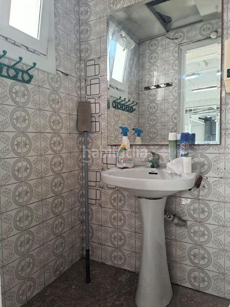 Foto ec168334-5d3e-4d98-bbd2-fd029bb5fd7d. Alquiler local comercial local com. en alquiler en vinyets molí vell. en Sant Boi de Llobregat