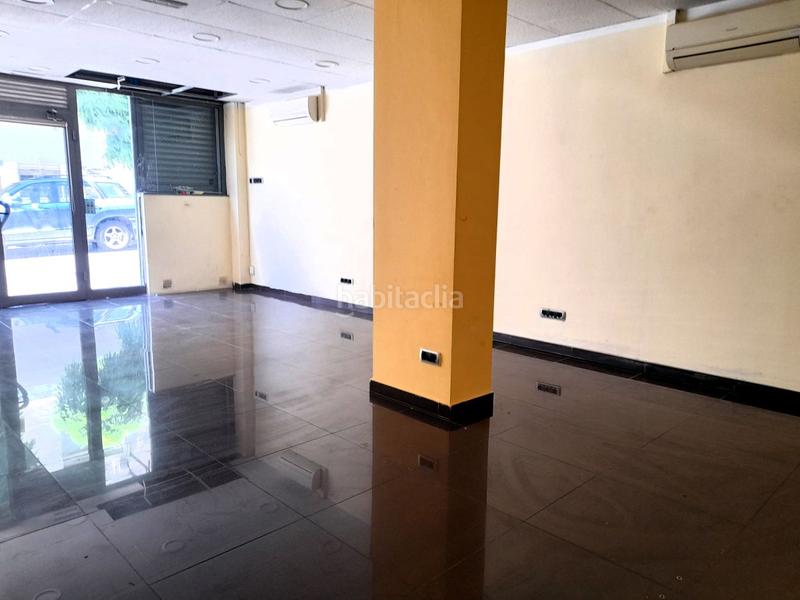 Foto 9bb4d886-bd26-41f4-9859-9c1a7cd641eb. Lloguer local comercial a mossen jacinto verdaguer 45 a Sant Boi de Llobregat