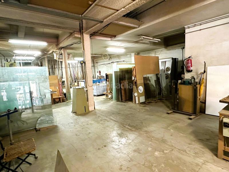 Foto 4805b7b3-3e65-4227-bd12-71b8799075e2. Local comercial local com. en venta en Marianao. en Sant Boi de Llobregat