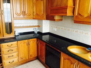 Lloguer Pis  Calle martínez de la rosa. Estupendo piso de 3 dormitorios y 2 baños en zona ciencias, plaz
