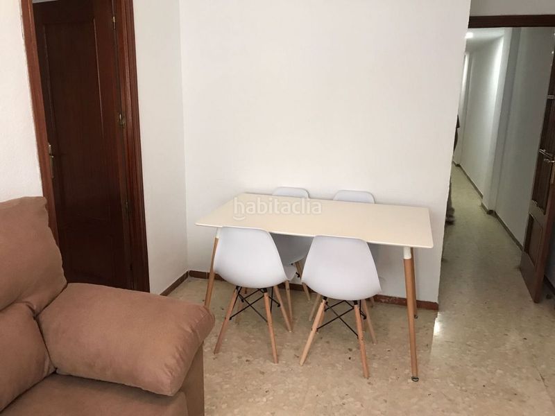 Foto 255398e8-b8b1-450f-b628-69a68df62d69. Alquiler piso en calle cañaveral 3 habitación en estupendo piso de 4 habitaciones y 2 baños en zona ciencias, ideal para estudiantes, ven a verlo te gustara!!! en Granada
