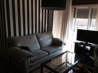 Affitto Appartamento in Calle pintor velázquez 10. Una habitación disponible en precioso piso con calefacción. solo