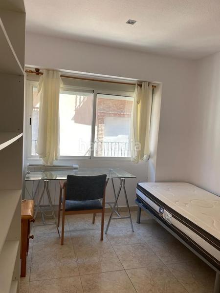 Foto a059df48-c399-43b5-b033-50f248813faf. Alquiler piso bonito piso de 3 dormitorios y 1 baño en zona centro, con reforma reciente y todo exterior, ven a verlo te encantara!!!! en Granada