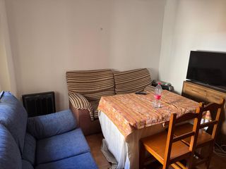 Rent Flat  Calle san miguel alta. Bonito piso de 3 dormitorio en el centro, para estudiantes, se a
