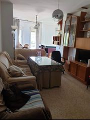 Location Appartement  Calle pérez galdós. Estupendo piso de 4 dormitorios en zona ciencias, al lado de mer