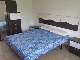 Lloguer Pis  Calle profesor motos guirao. Habitacion disponible en piso de 4 dormitorios!!! ven a verlo te