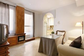 Rent Flat  Aixa la horra. Precioso apartamento en zona serrallo, planta baja con patio y p