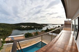 Miete Haus in Cala Llonga-Sa Mesquida. Chalet en cala rata