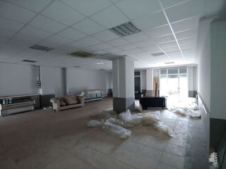 Alquiler Local Comercial en Avenida de las ferias. Local en venta en avenida de las ferias, 10-12, bajo b, 46035, v