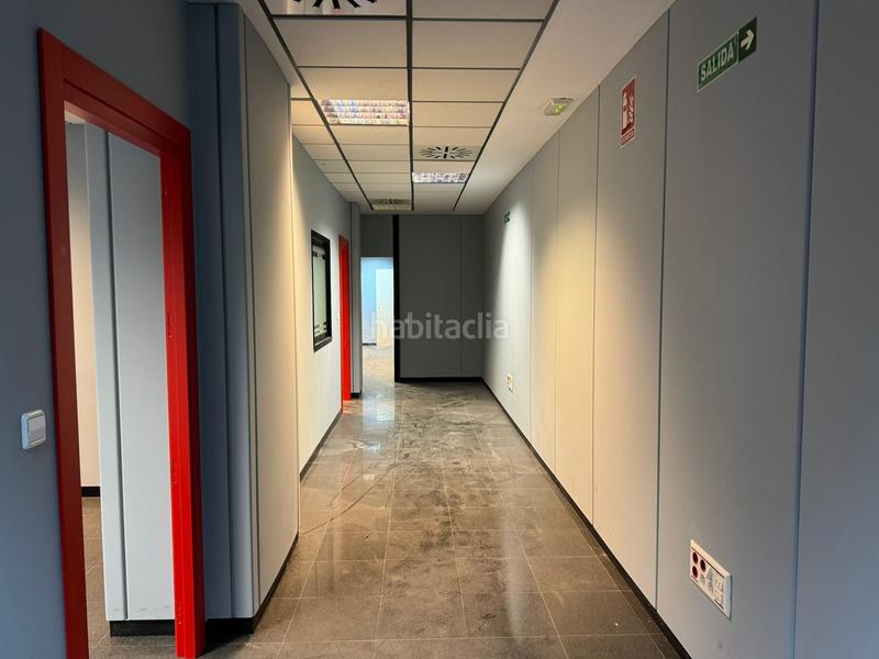 Foto af2ce19b-1e1f-4222-b374-40c68810f6eb. Location local commercial dans a-351 65 dans Osuna