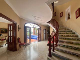 Casa  Avenida de los costaleros. Venta • casa • la roda de andalucía