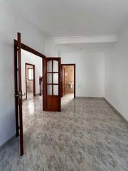 Casa adossada a Estepa. Venta • casa • estepa