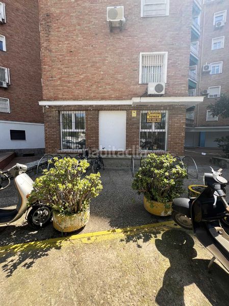 Foto 5c9b7049-f881-43f7-8422-c3429306e7ab. Planta baixa a El Porvenir Sevilla