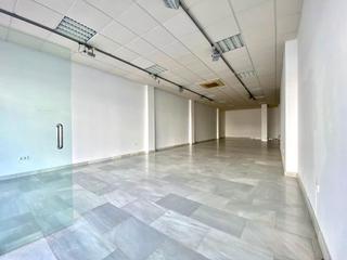 Local Comercial a Estepa. Venta • local comercial • estepa - avda. andalucía