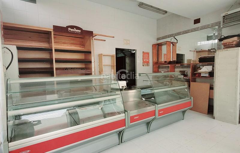 Foto ab1c8cdf-9a3e-493e-bb2d-bf56890c7d9e. Local comercial a Centro Urbano-Hirigunea Leioa