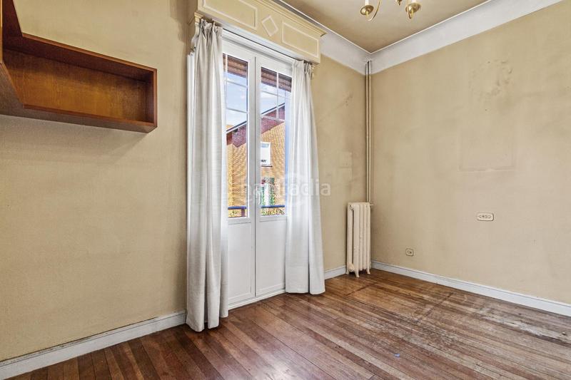 Foto 05f7135a-82d1-4fdb-9f38-c8d206330f23. Casa pareada casa en Las Arenas Getxo