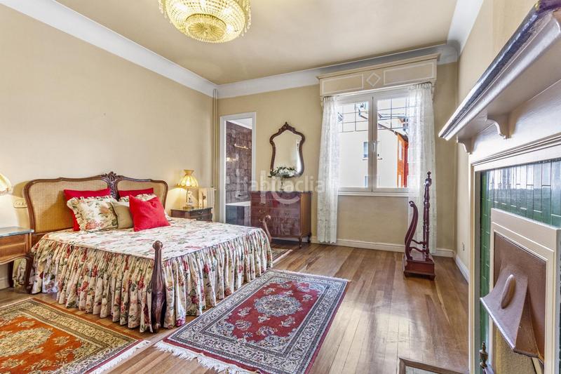 Foto ab261549-afad-454c-b9d3-9eb92a392e29. Casa pareada casa en Las Arenas Getxo