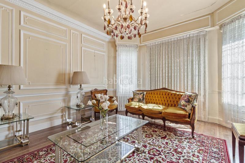 Foto bccf8fc5-d286-4234-b9d2-8abf4d5b551f. Casa pareada casa en Las Arenas Getxo