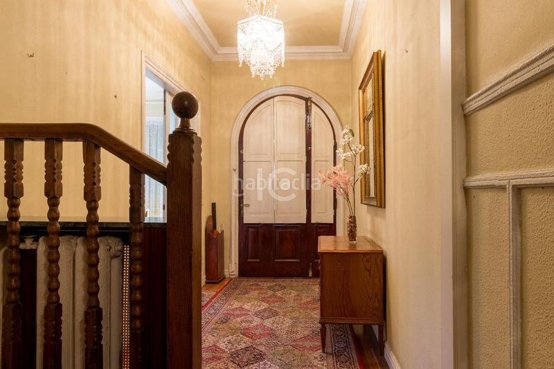 Foto f95ed05d-3789-4e5a-af62-1048a683105f. Casa pareada casa en Las Arenas Getxo