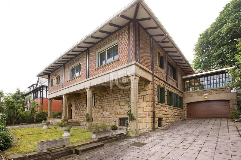 Foto cb900e49-e692-4226-a58f-d882edcf83cd. Casa  en Las Arenas Getxo