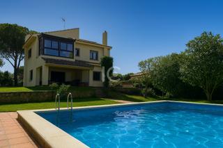 Casa  Mirlo. Conilcasa