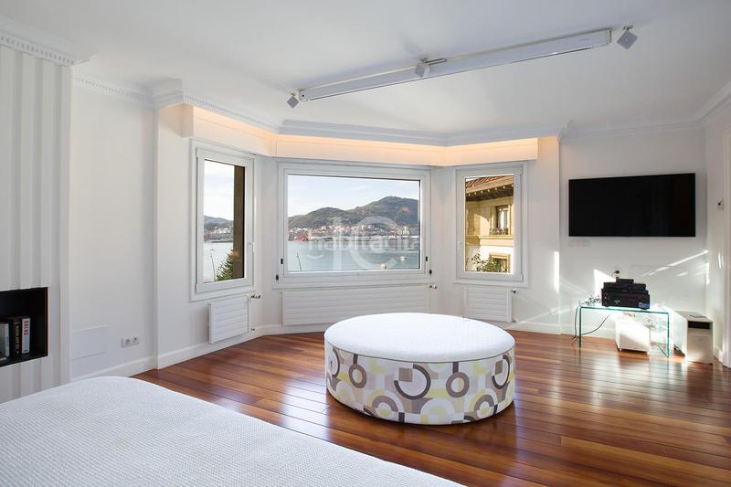 Foto dbf21465-1897-4aaa-82c6-43d873273bcd. Chalet avec chauffage parking piscine dans Neguri Getxo