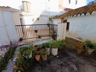 Casa en Iznate. Casa iznate reformada parcialmente