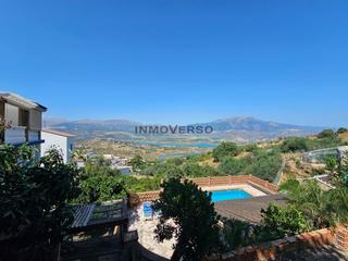 Casa a Viñuela. Casita en los romanes con vistas al pantano