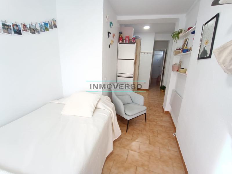 Foto ec6dcd38-d53c-41f9-87e7-6c0076f17fbc. Piso coqueto piso de 3 dormitorios en zona centro mármoles en Málaga