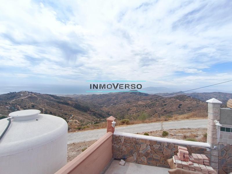 Foto 03b33769-85fa-4e8d-8e67-0ab18a936bde. Maison avec parking dans Moclinejo