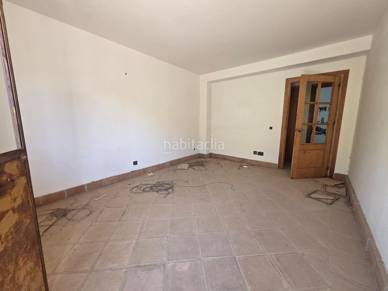 Foto 933a90e2-2ee0-47fa-8bd3-d7f963573b65. Edifici a Viñuela
