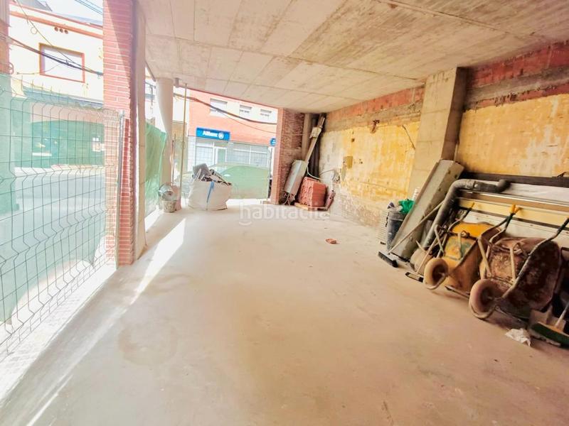 Foto d7c4d9e7-9748-4ff3-b13f-d01220614af7. Local comercial despierta el emprendedor en ti en Terrassa