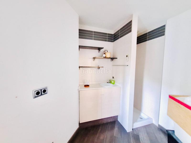 Foto 43777555-9a05-4d42-b665-4e23efc79b47. Local comercial tu negocio de belleza merece un lugar como este en Terrassa