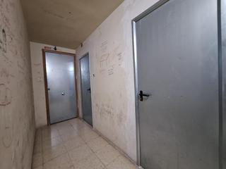 Local Comercial  Carrer duero, del. Descubre el espacio que har crecer tu negocio en terrassa