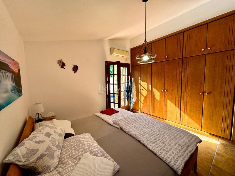 Foto a27f0411-b694-4d7c-b1df-1768aaf5593c. Chalet con camino parcheggio piscina in Sauzal (El)