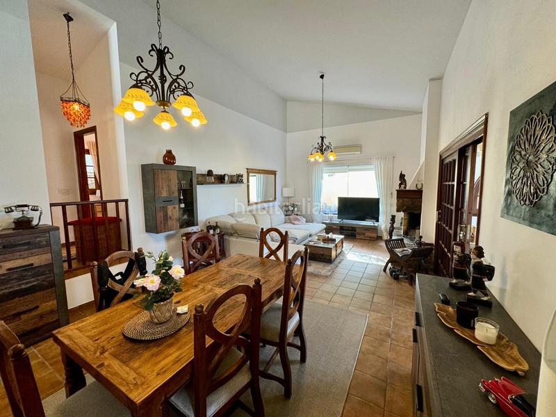 Foto ad4009c8-55a3-4c5d-8707-c33d8281a798. Chalet con camino parcheggio piscina in Sauzal (El)