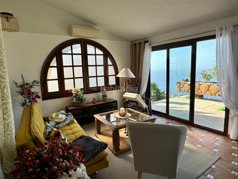 Foto efbcec6d-2933-4aa4-af7b-7a45d68bb951. Chalet con camino parcheggio piscina in Sauzal (El)