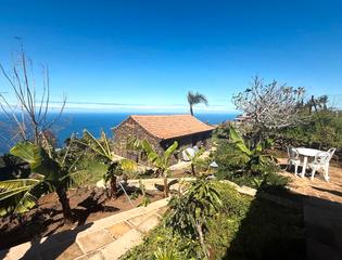 Mas à Cuesta de la Villa. Discover your private paradise in tenerife!
