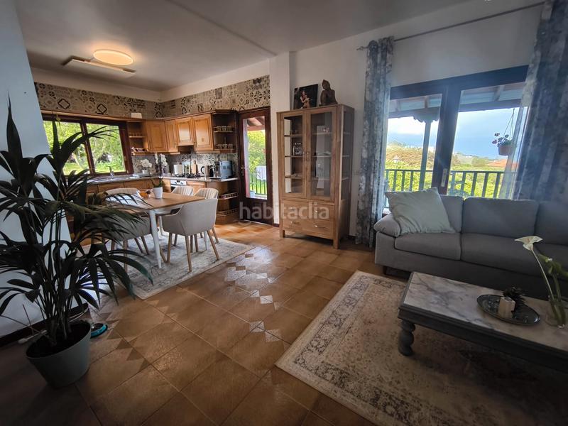 Foto d16855c1-8a46-42eb-a485-695332073a83. Chalet con parcheggio piscina in Las Cuevas - Los Gómez Orotava (La)