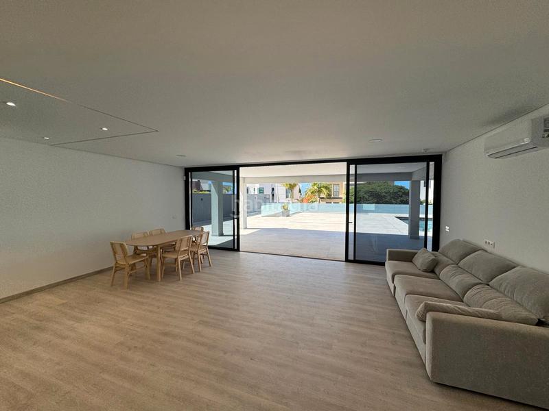 Foto a26ab6f7-fc6a-4028-b07f-b54049afe3b8. Xalet amb aparcament piscina a Torviscas Centro y Alto Adeje