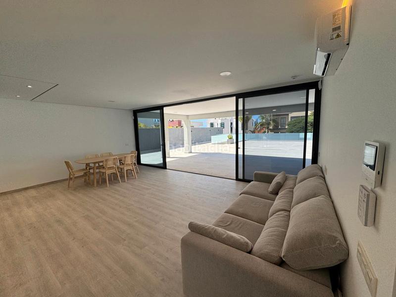 Foto ff3a99c2-2919-429f-b28e-9471f53612de. Xalet amb aparcament piscina a Torviscas Centro y Alto Adeje