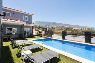 Chalet  Avenida loro parque. Tenerife – exclusive villa in puerto de la cruz: the perfect ble