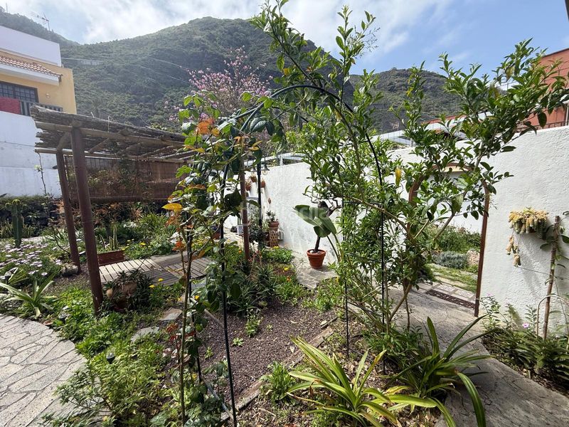 Foto 563ea601-9951-4d43-8110-4de56eaeaed3. Casa amb aparcament a Garachico